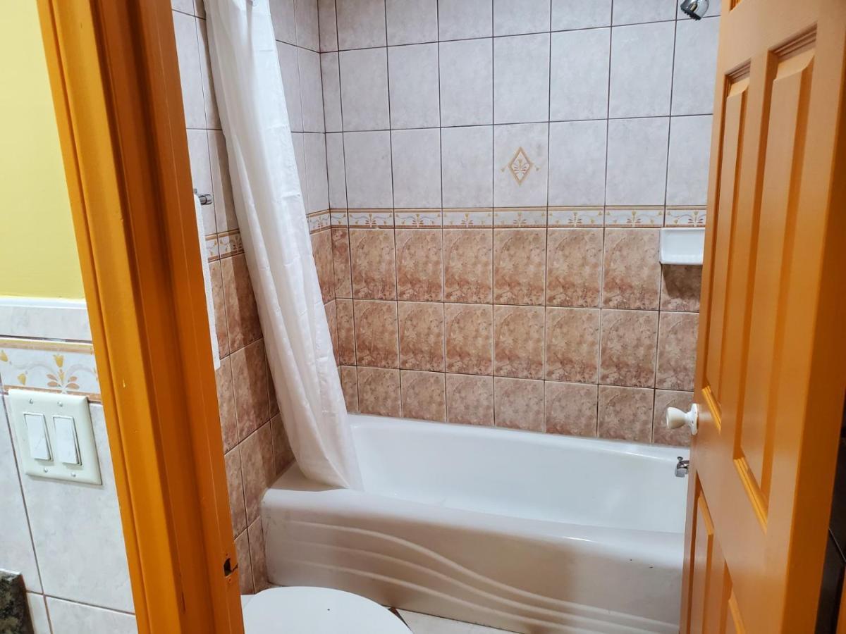 סאות' גייט Sunrise Inn מראה חיצוני תמונה